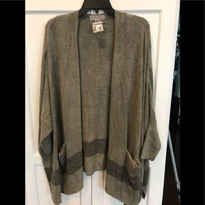 Barefoot Dreams NEW Cliffside Circle Wrap